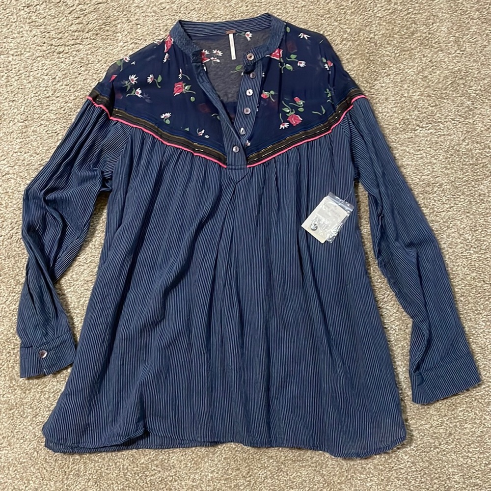 BNWT Free People top